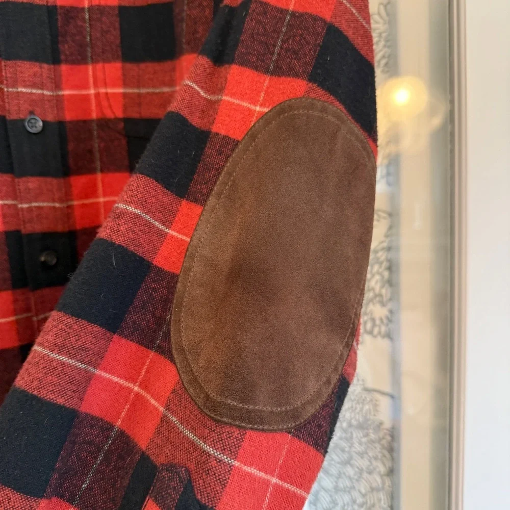 Vintage J.Crew Red and Black Plaid Men's Flannel Button Down Shirt Medium